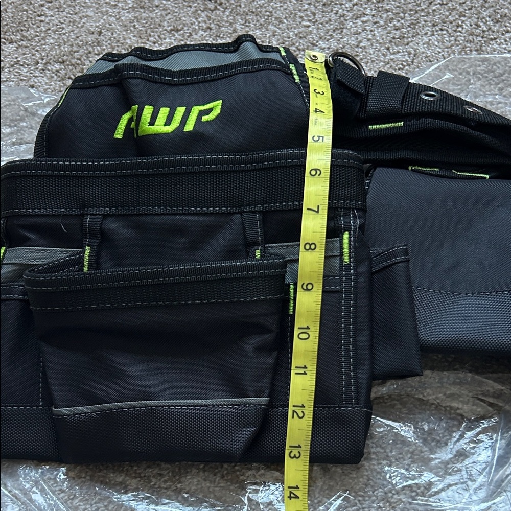 NWT AWP Carpenter Tool Rig - Picture 14 of 15
